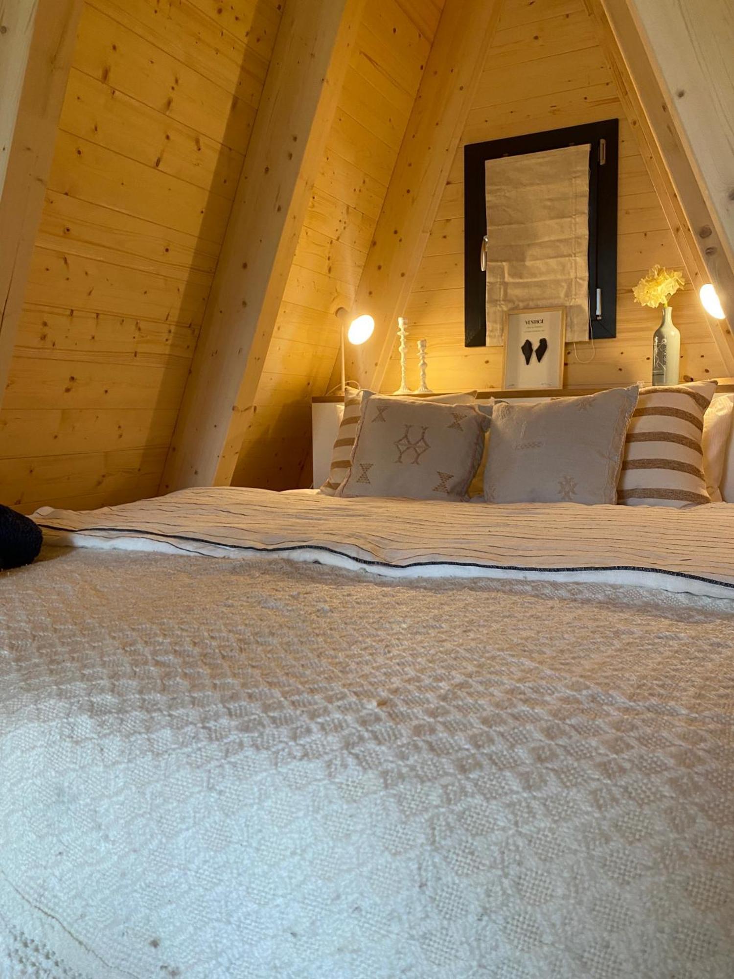 Ecolodges De Reve Dans Un Chateau De Conte De Fees Les-Trois-Moutiers 외부 사진