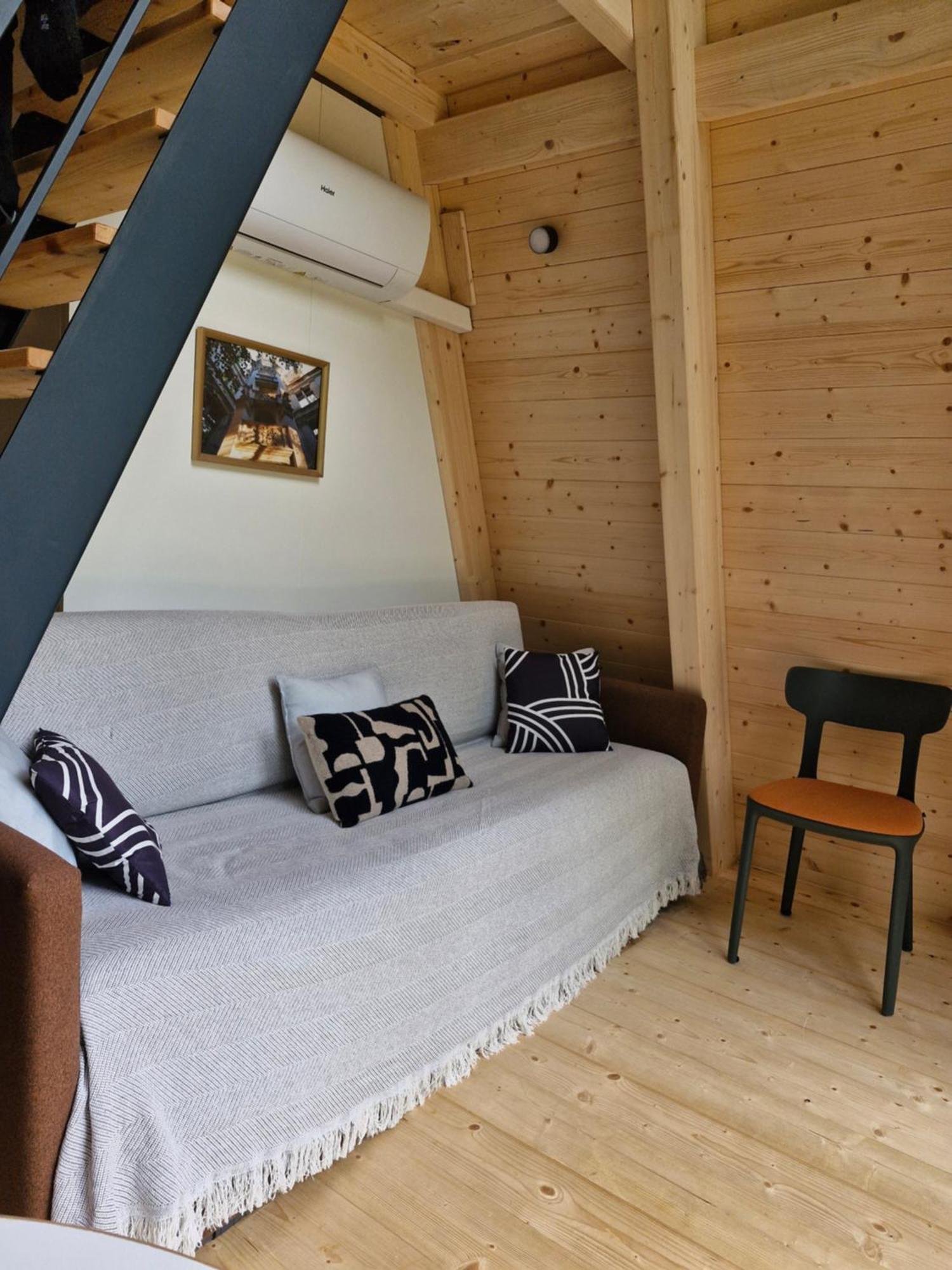 Ecolodges De Reve Dans Un Chateau De Conte De Fees Les-Trois-Moutiers 객실 사진