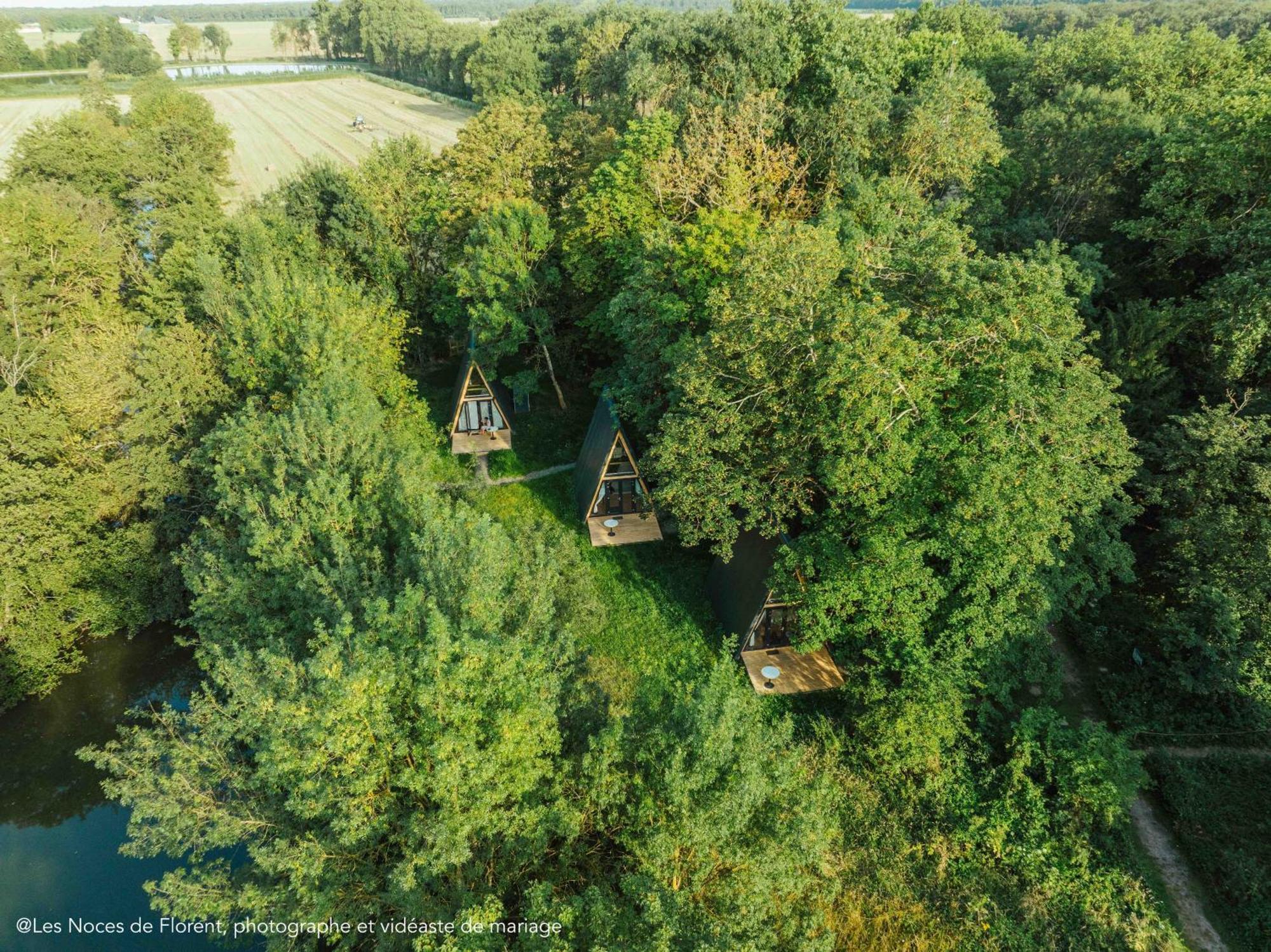 Ecolodges De Reve Dans Un Chateau De Conte De Fees Les-Trois-Moutiers 외부 사진